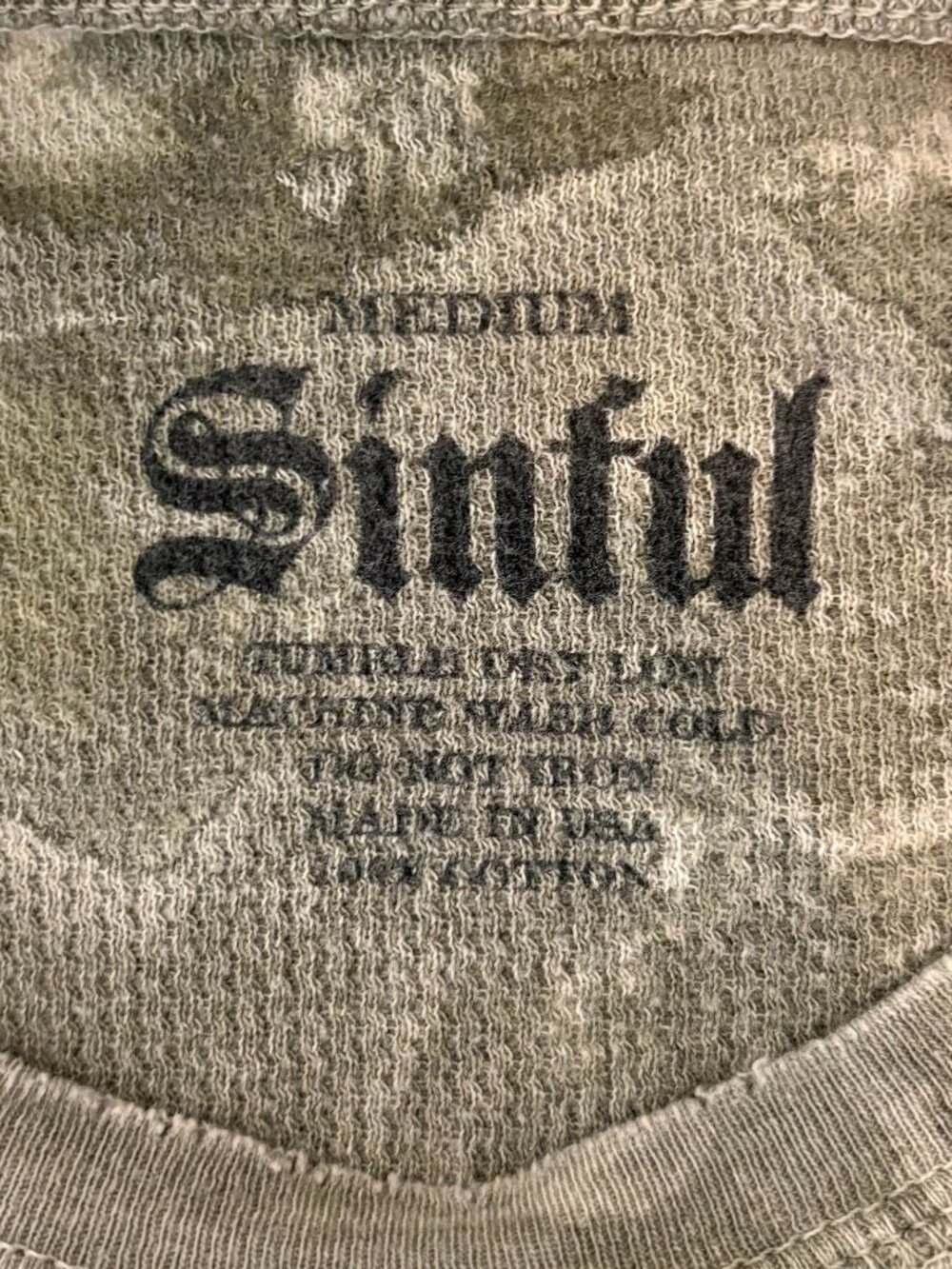 Vintage Sinful Affliction Y2K Graphic Long Sleeve Size Medium Made in USA - Picture 5 of 6